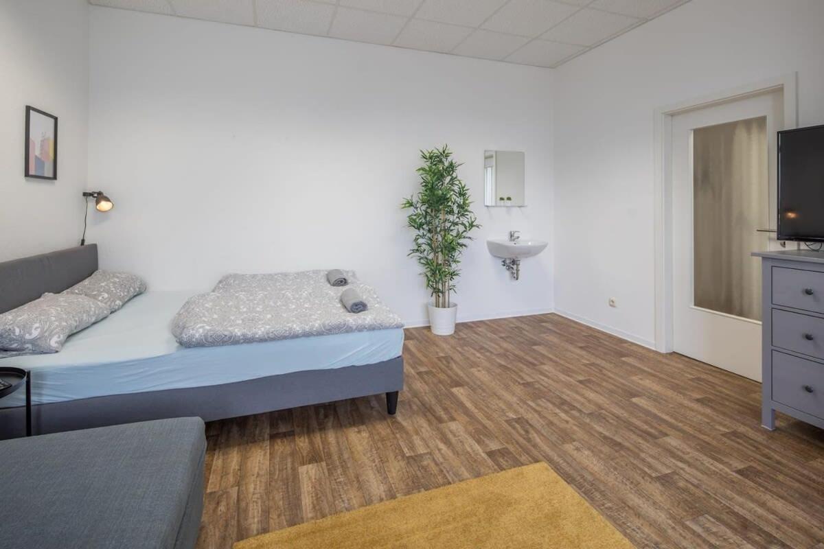 Spacious 2 Bedroom Apartment Hamburg Exterior photo